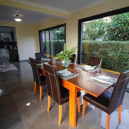 Strelitzia Villa