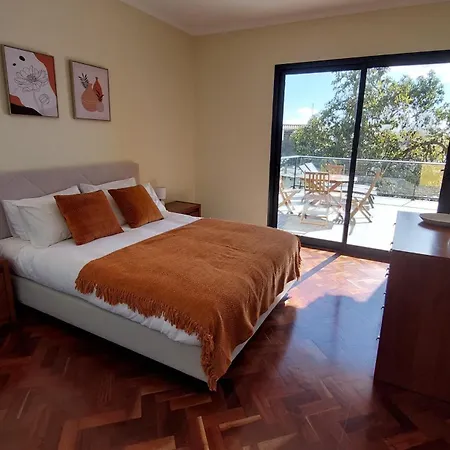 Strelitzia Villa *